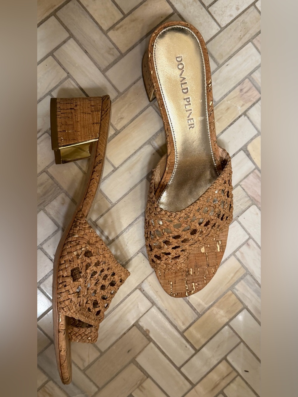 Donald Pliner Melrose3 Sparkle Cork Low Heels Natural Woven Sandal Size 10 - Picture 16 of 16